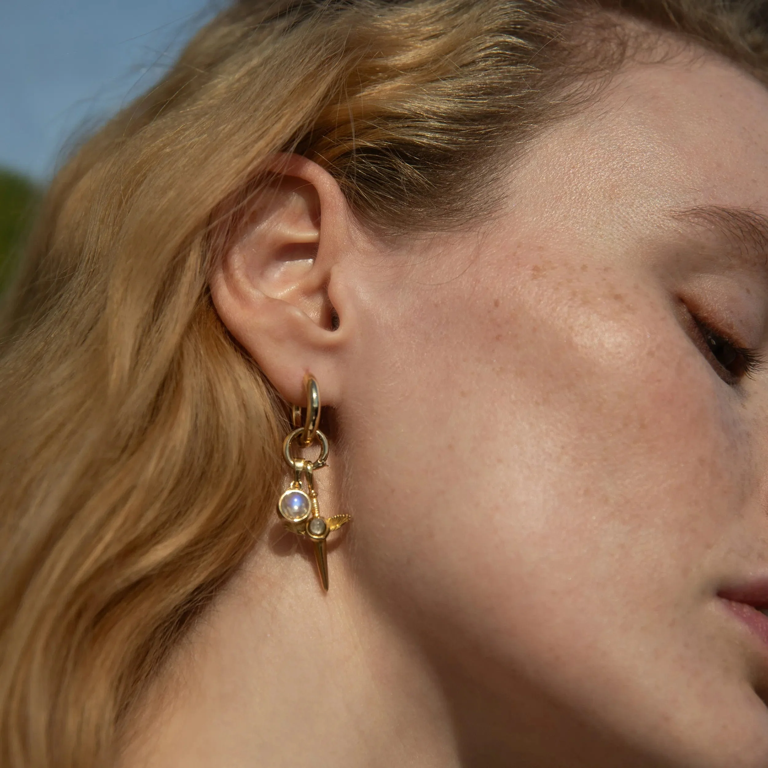 Blood Moon Rising Collector Earring - Image 4