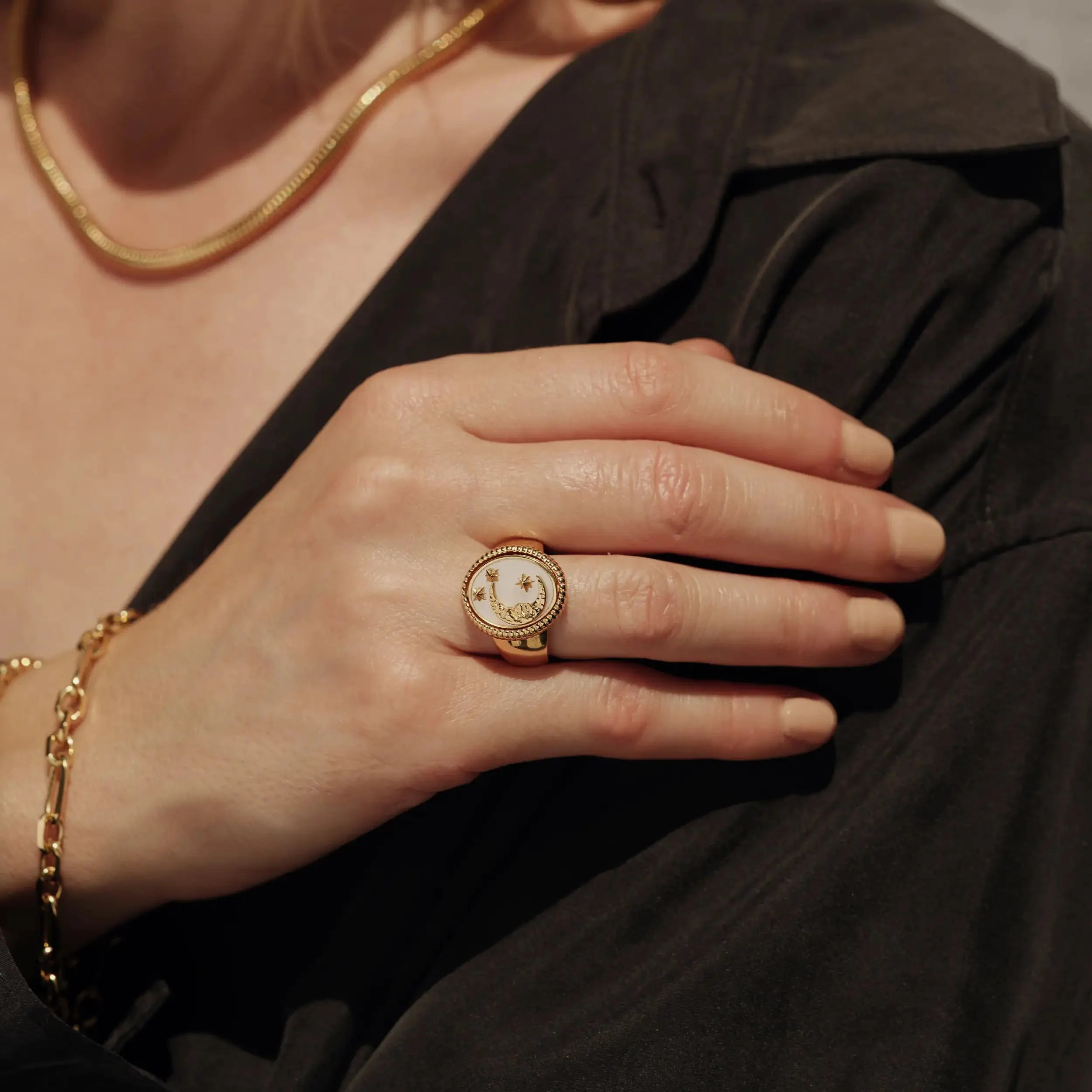 Day to Night Ring - Image 2