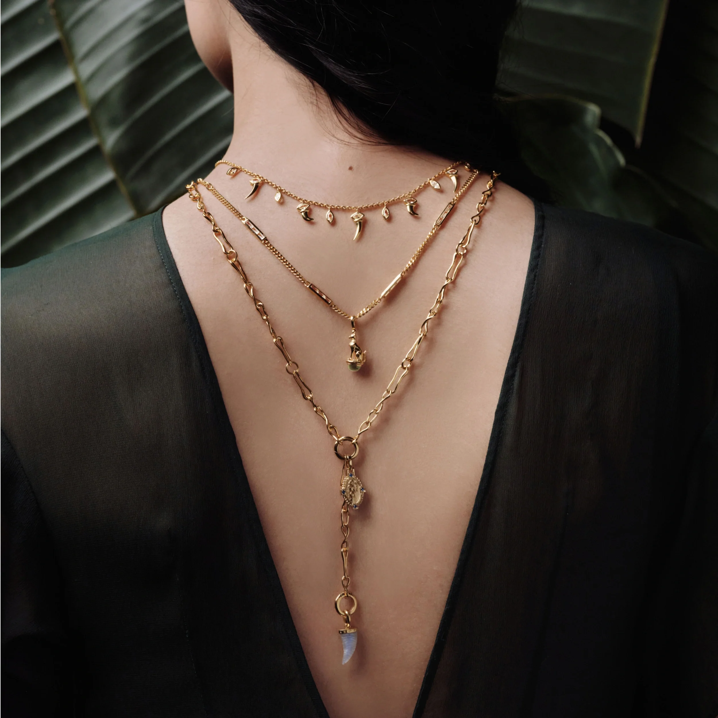 Carved Gemstone Saber-Tooth Lariat - Image 2
